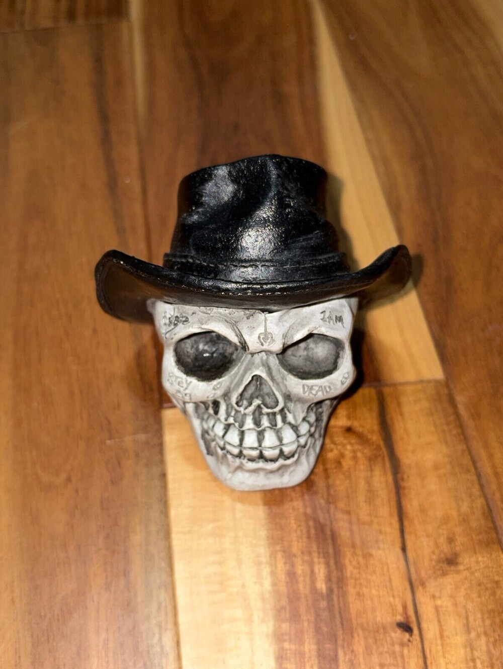 Lonelyboy Skull Decoration